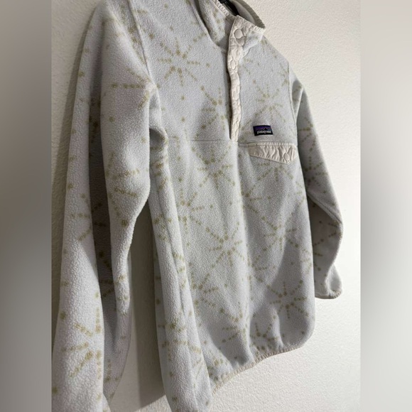 Patagonia Cream and Gold Fleece Jacket - Picture 2 of 7